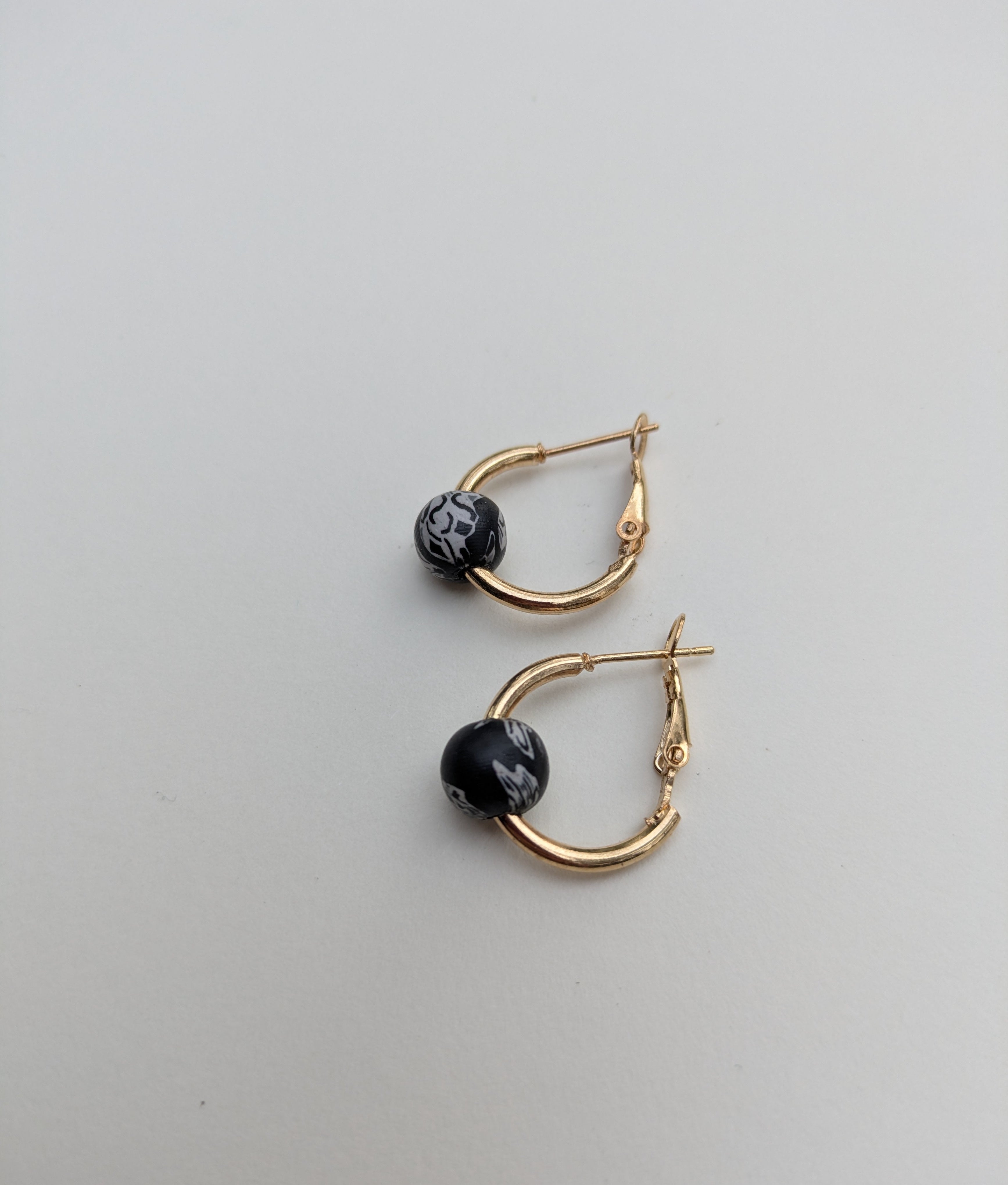 Minimalist Hoops